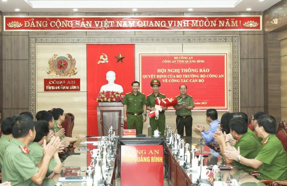 Công bố quyết định của Bộ trưởng Bộ Công an về điều động cán bộ