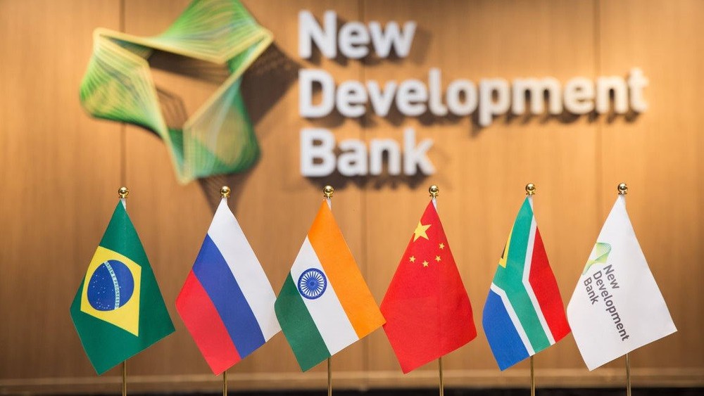 Cha đẻ tên gọi BRICS lên tiếng: Tổ chức có Nga, Trung Quốc, Ấn Độ không thể soán ngôi Mỹ và đồng USD nếu không thay đổi điều này - Ảnh 3.