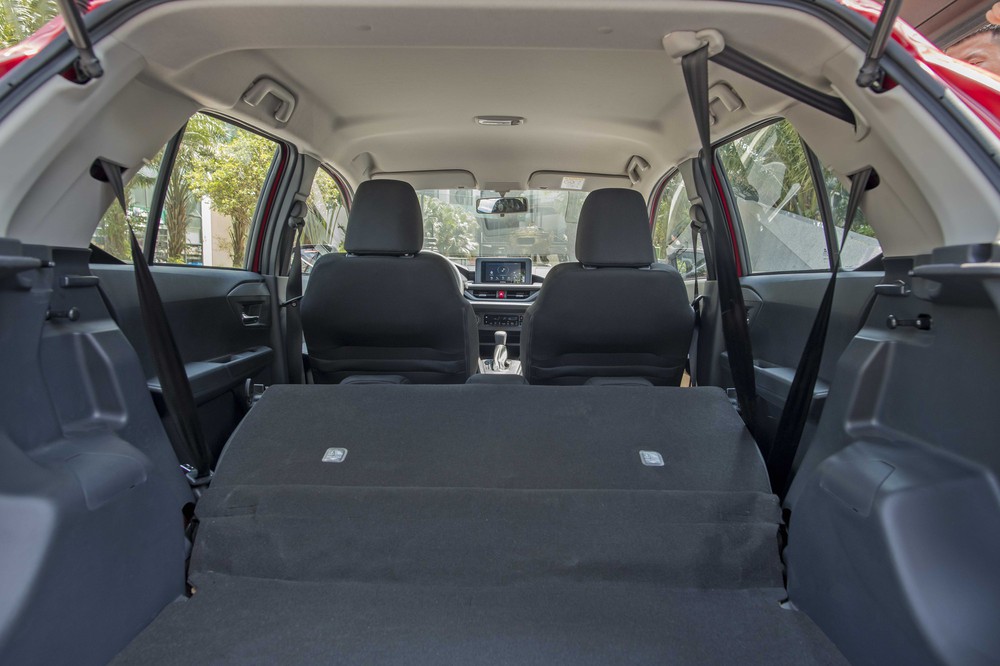 Hơn 10 chi tiết nâng cấp lớn trên Toyota Wigo 2023 tại Việt Nam: Có trang bị từng bị phàn nàn ở đời cũ - Ảnh 7.