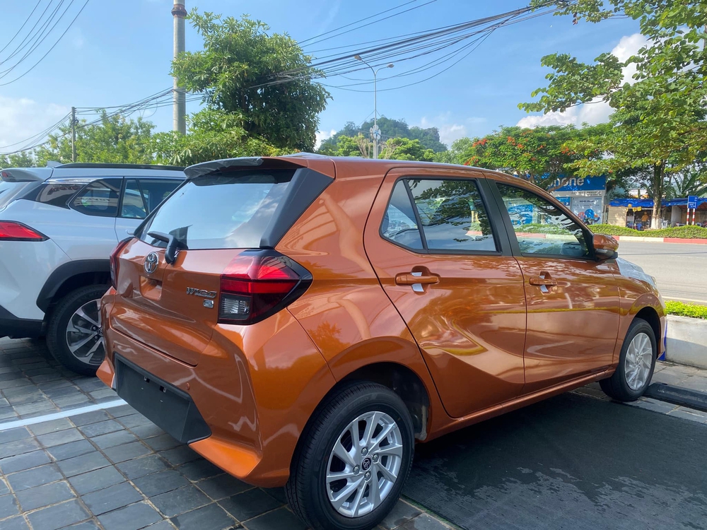 Toyota Wigo 2023 ồ ạt về đại lý sát giờ ra mắt Việt Nam, chỉ còn chờ giá tốt để đấu i10 và Morning - Ảnh 4.