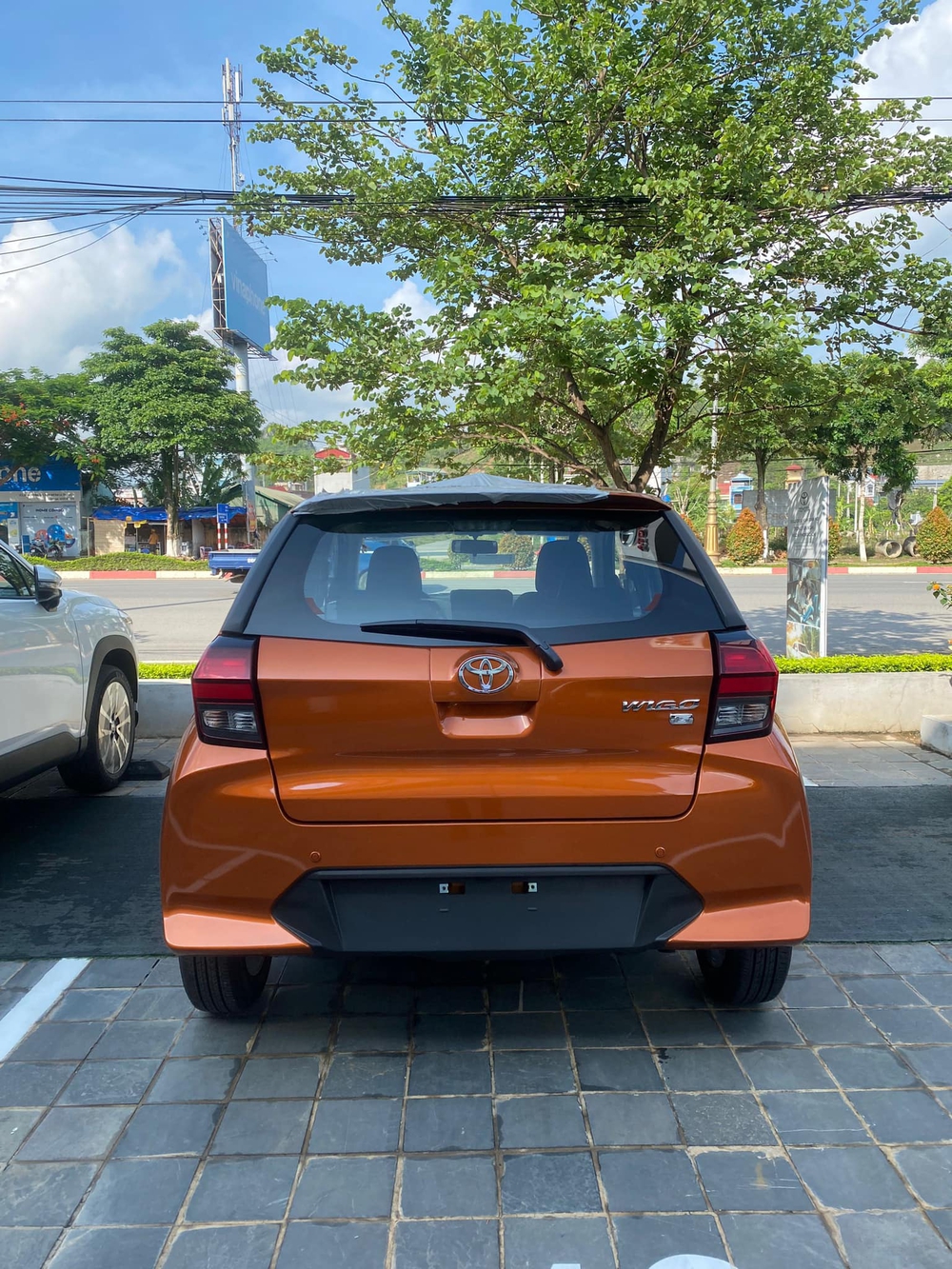 Toyota Wigo 2023 ồ ạt về đại lý sát giờ ra mắt Việt Nam, chỉ còn chờ giá tốt để đấu i10 và Morning - Ảnh 3.
