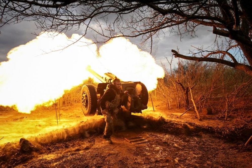 Ukraine cố thọc sâu vào Donetsk, tìm điểm yếu của Nga trên tiền tuyến 1.000km - Ảnh 1.
