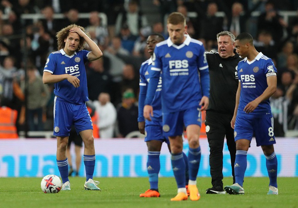 Leicester tan hoang đội hình sau khi rời Ngoại hạng Anh - Ảnh 1.