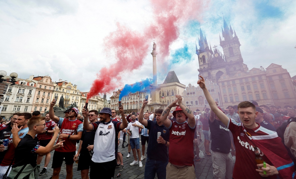 West Ham ăn mừng chức vô địch Conference League, lập kỷ lục khó tin - Ảnh 9.