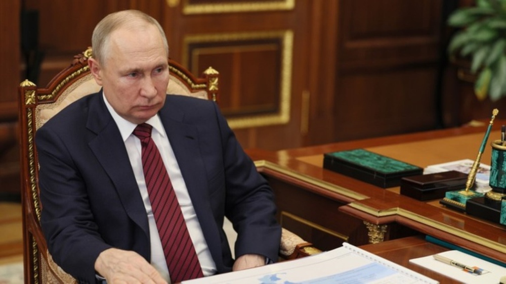 Ông Putin gọi vụ tấn công đập Kakhovka là hành động man rợ - Ảnh 1.