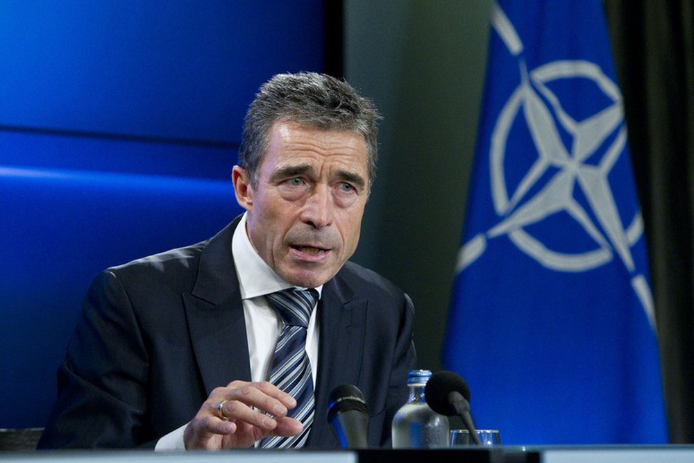 Cựu Tổng thư ký NATO nói tình huống gửi quân tới Kiev - Ảnh 1.