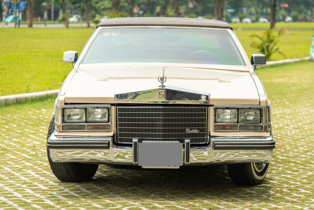 Lái thử Cadillac gần 40 tuổi: Máy gào to, vô-lăng siêu nhẹ, điều hoà mát hơn City - Ảnh 12.