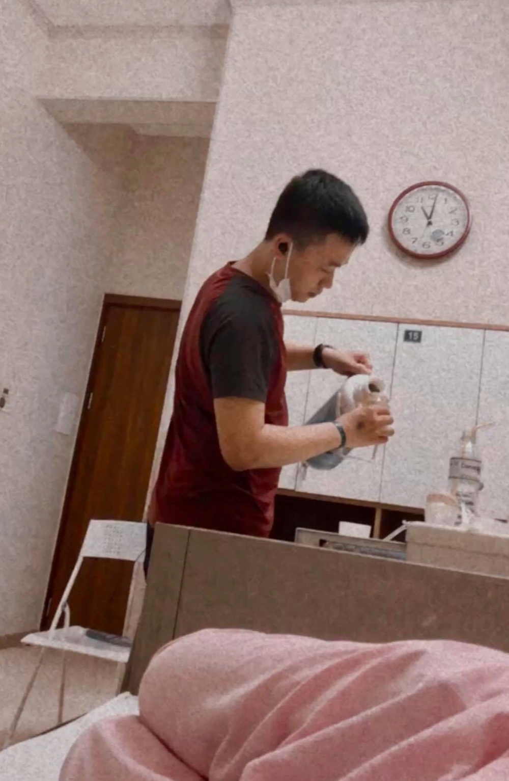 Hình ảnh xúc động trong phòng sinh lúc 2h sáng, điều mẹ bỉm nào cũng trân trọng