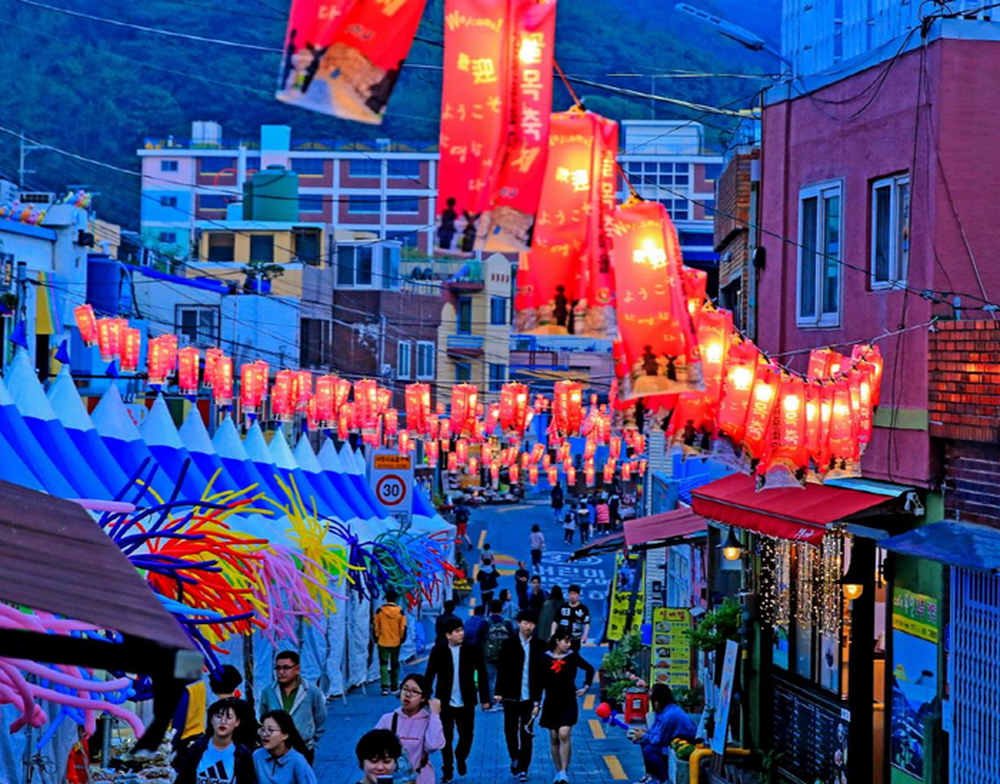 Có gì đặc biệt ở ngôi làng sắc màu được mệnh danh là Santorini của Hàn Quốc - Ảnh 4.