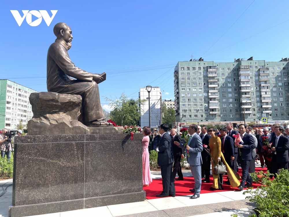 Khánh thành tượng đài Chủ tịch Hồ Chí Minh-mốc son mới cho quan hệ hai nước Việt-Nga - Ảnh 7.