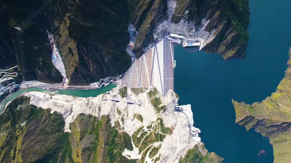 Trung Quốc xây đập thủy điện ở lưng chừng trời, liên tục xô đổ những kỷ lục vô tiền khoáng hậu: Nằm ở độ cao 3.000m, riêng thân đập cần tới 43 triệu m3 vật chất để lấp đầy - Ảnh 10.