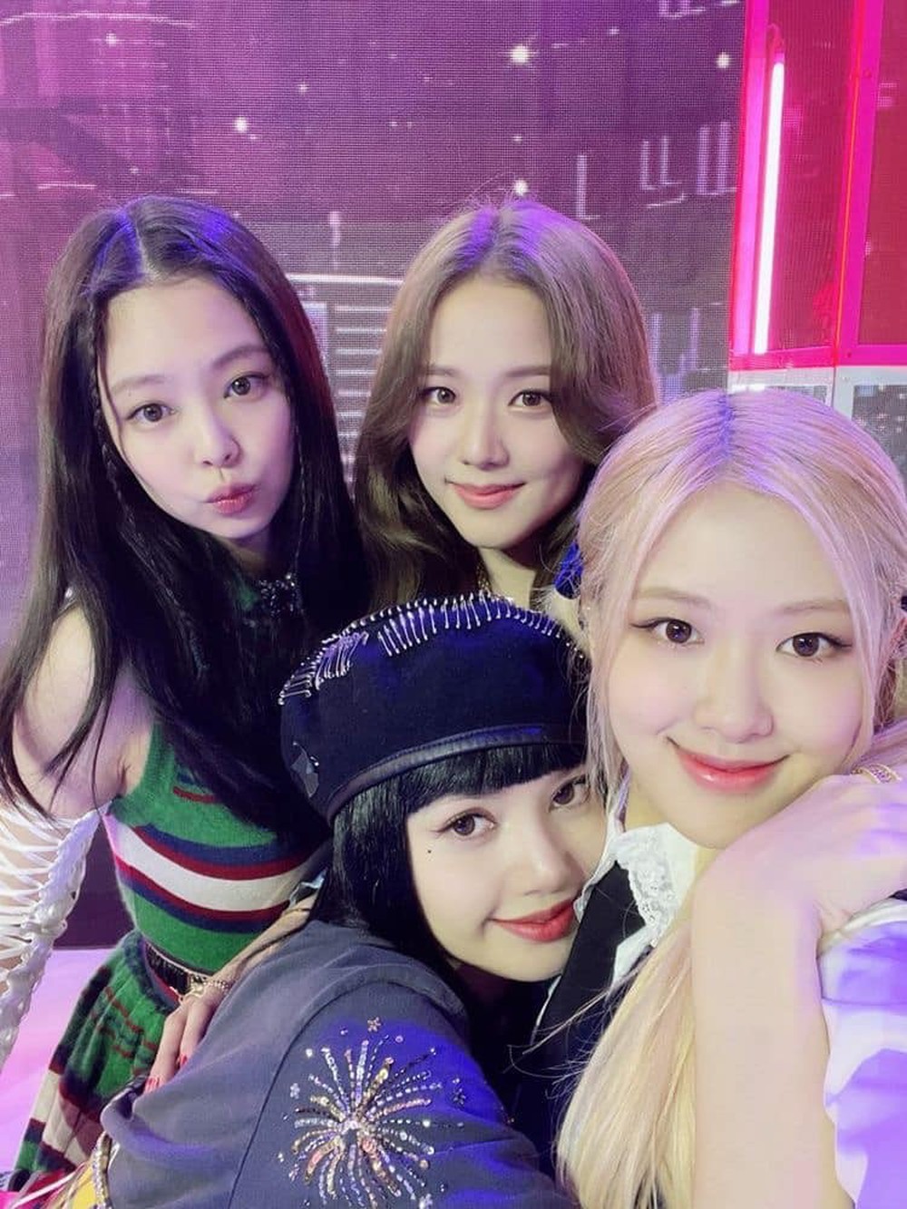 Ê chề vì ôm vé BlackPink tại Hà Nội, bán lại không ai mua - Ảnh 6.