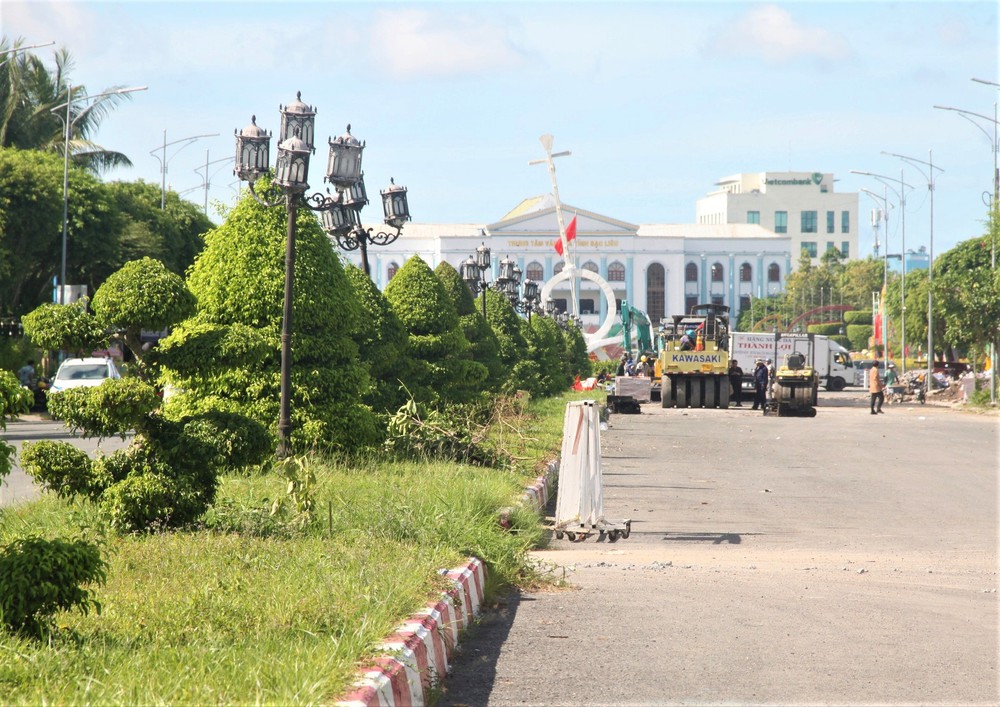 Diện mạo đường vào trung tâm thành phố Bạc Liêu sau khi gỡ công trình án ngữ gần 20 năm - Ảnh 7.