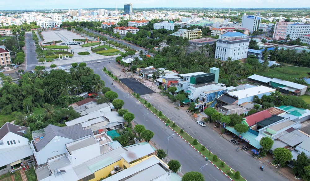 Diện mạo đường vào trung tâm thành phố Bạc Liêu sau khi gỡ công trình án ngữ gần 20 năm - Ảnh 5.