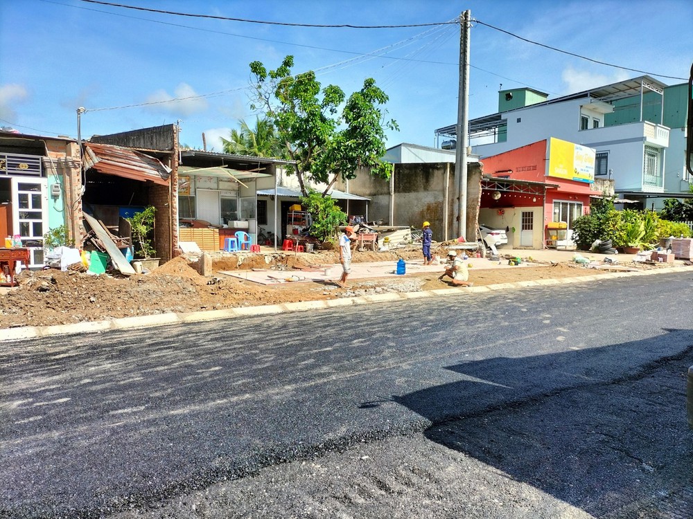 Diện mạo đường vào trung tâm thành phố Bạc Liêu sau khi gỡ công trình án ngữ gần 20 năm - Ảnh 4.