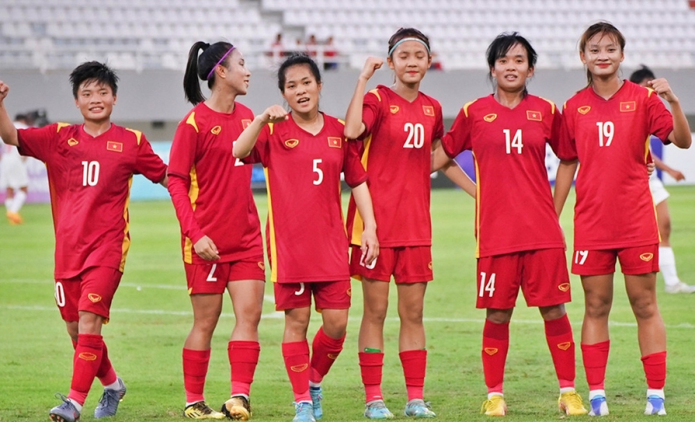 Lịch thi đấu bóng đá ngày 15/7: U19 nữ Việt Nam đại chiến U19 nữ Thái Lan - Ảnh 1.