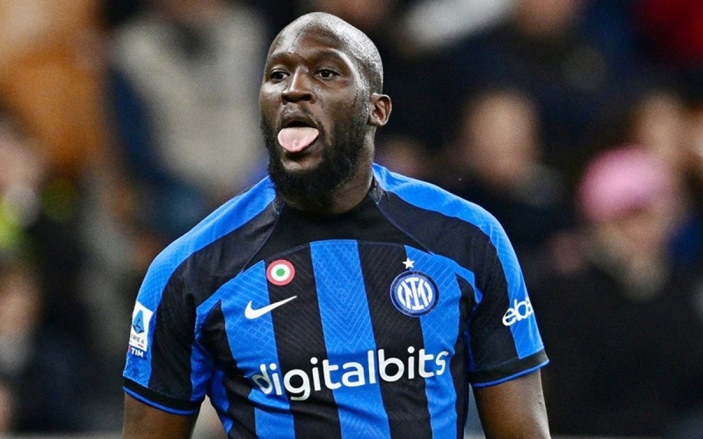 Chuyển nhượng 16/7: Maguire trên đường rời MU, Inter Milan từ bỏ Lukaku - Ảnh 2.