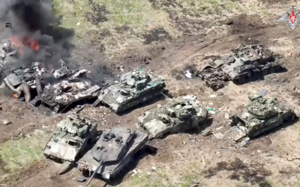 Tổng thống Putin: Xe tăng phương Tây dễ bị phá hủy hơn cả T-72 Liên Xô - Ảnh 1.