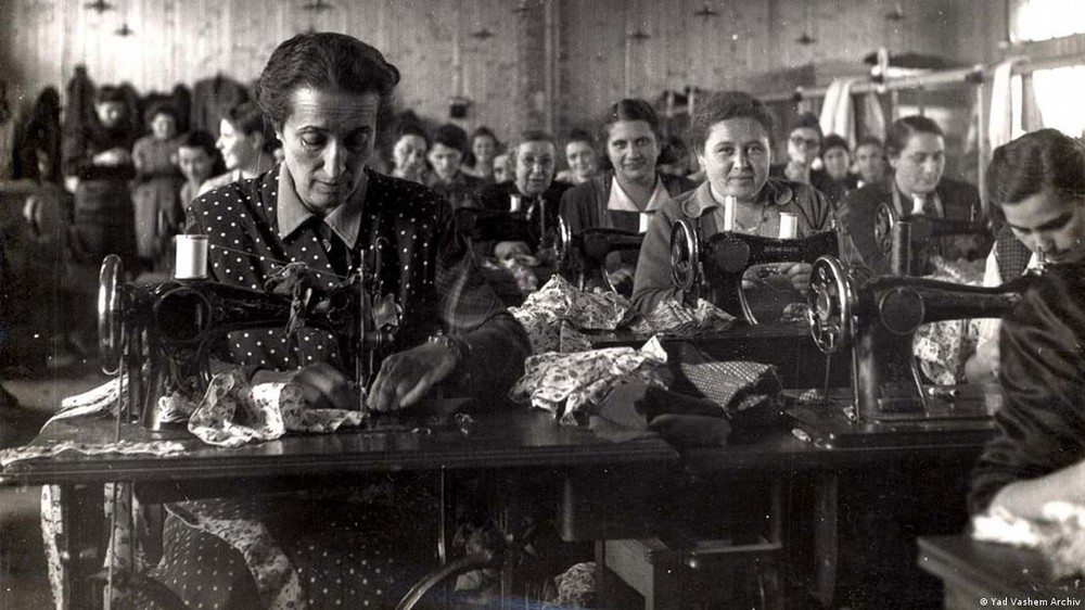 Đức Quốc xã đã phá hủy ngành công nghiệp thời trang thịnh vượng của Berlin như thế nào? - Ảnh 4.