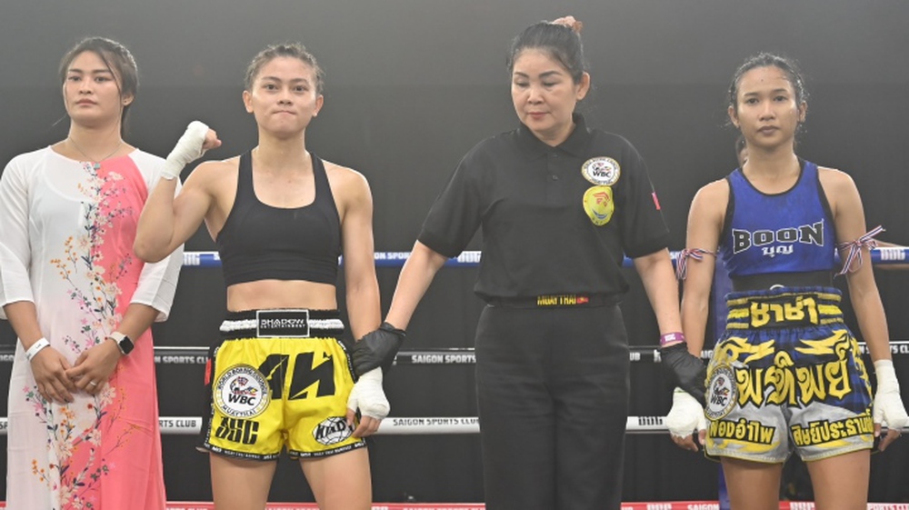 Cận cảnh nhà vô địch SEA Games ra đòn trời giáng khiến võ sĩ Thái Lan chịu thua - Ảnh 3.