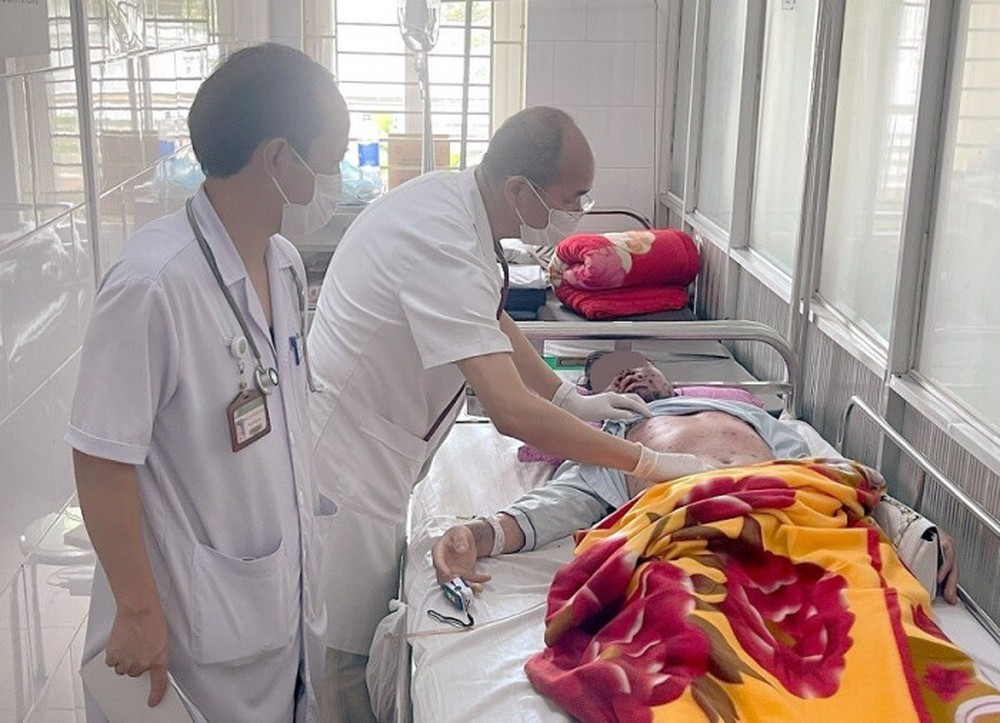 Bác sĩ Bệnh viện Bạch Mai cảnh báo nhiều trường hợp mắc thủy đậu tử vong - Ảnh 2.