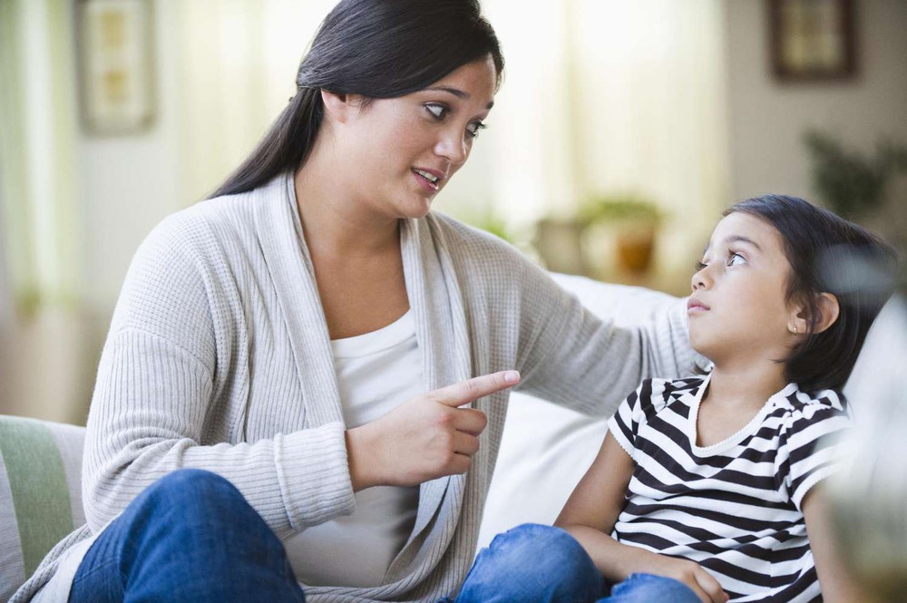 Tại sao cha mẹ la hét lại không hiệu quả trong việc dạy con cái? - Ảnh 2.