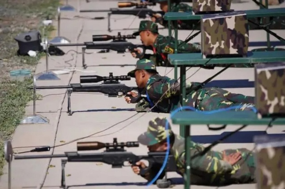 Hình ảnh xạ thủ Việt Nam giành giải ba trong cuộc thi bắn tỉa ở Trung Quốc - Ảnh 6.