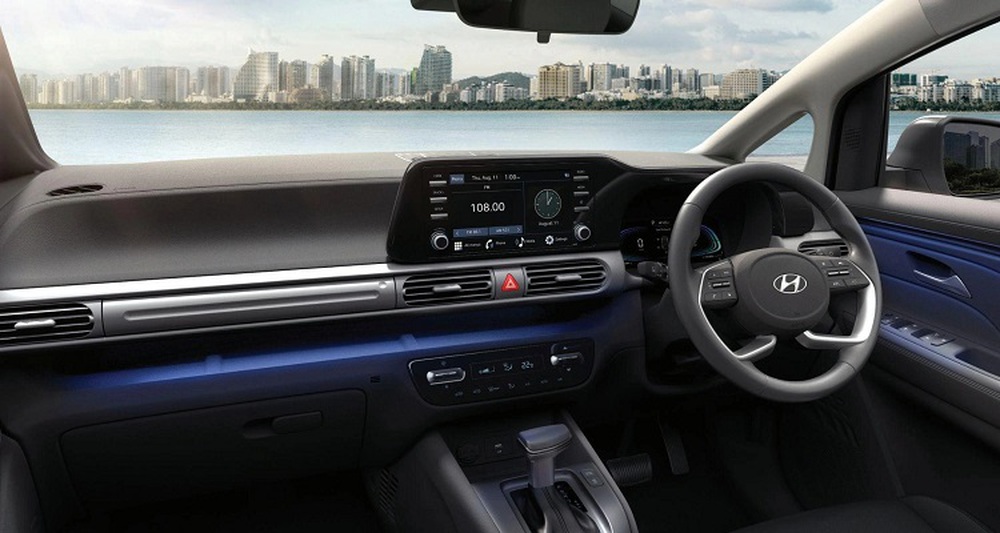 Hyundai Stargazer 2023 ra mắt: Thêm phanh điện tử như Xpander, Veloz, nội thất bớt thô hơn - Ảnh 1.