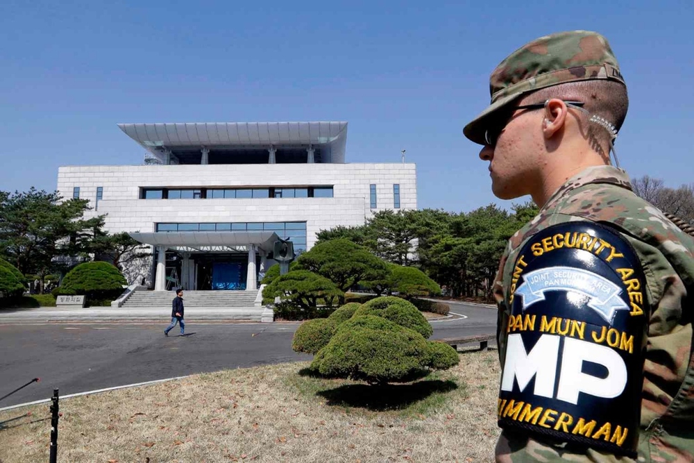 Bộ Quốc phòng Mỹ lên tiếng vụ binh sỹ vượt biên sang Triều Tiên - Ảnh 1.