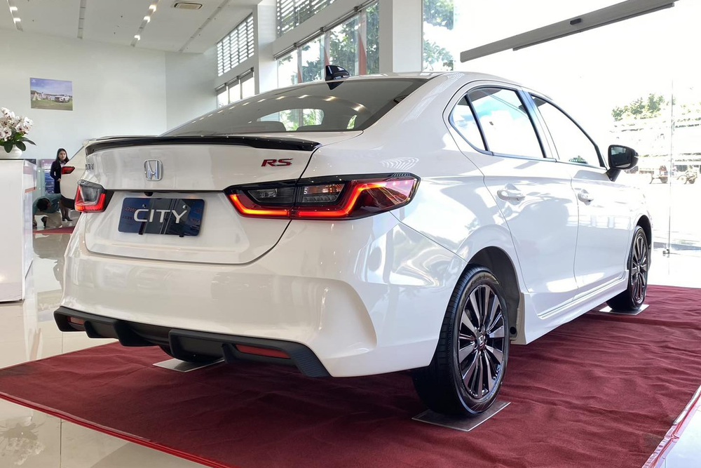 Honda City 2023 mới bán đã giảm giá tại đại lý: Giá thực tế rẻ hơn niêm yết bản cũ, thêm sức cạnh tranh khi mới bị Vios lấy ngôi vương - Ảnh 3.