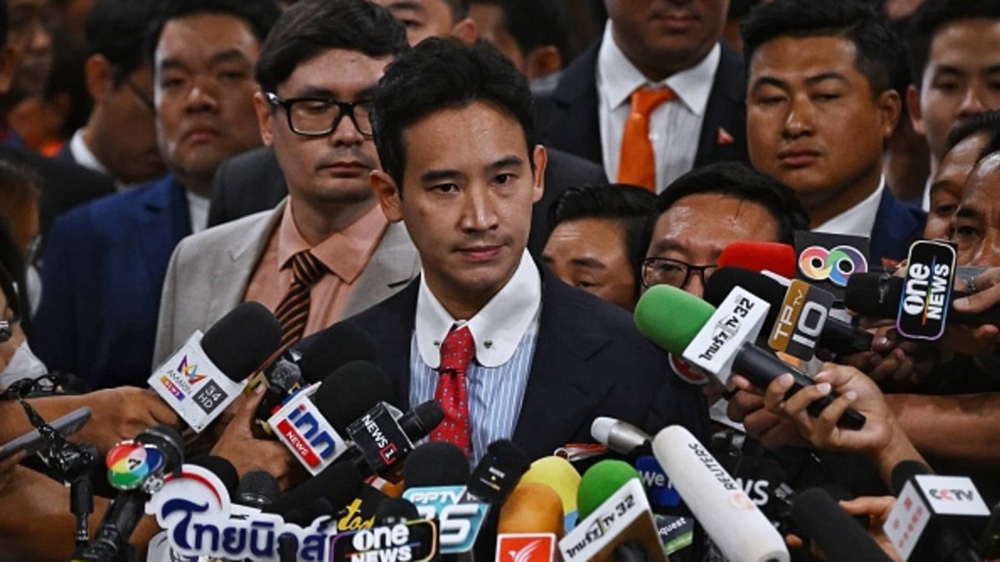 Ứng viên Thủ tướng Thái Lan Pita Limjaroenrat bị đình chỉ tư cách nghị sỹ - Ảnh 1.