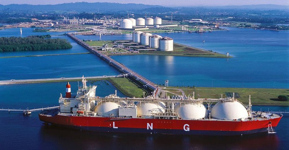 Chuyên gia lý giải nguyên nhân giá LNG sẽ tiếp tục giảm mạnh - Ảnh 1.