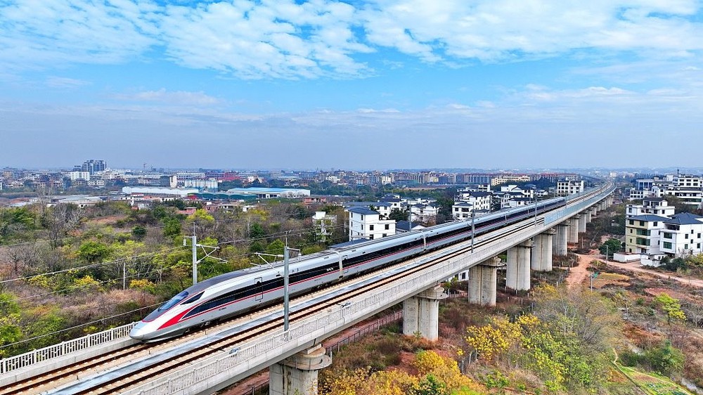 Hệ thống Trung Quốc dùng hàng ngày lại là niềm mơ ước của nước Mỹ: Mạng lưới đường sắt cao tốc lớn gấp 54 lần, 4/10 tàu đứng top thế giới, vẫn được rót hàng tỷ USD để nâng cấp - Ảnh 3.