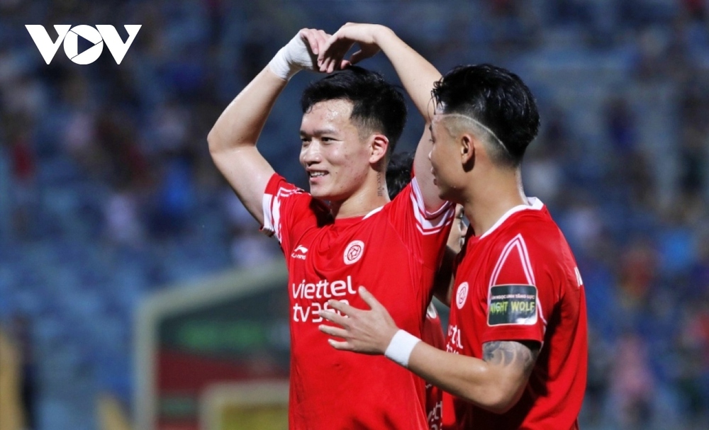 Hoàng Đức là cầu thủ Việt Nam đắt giá nhất V-League 2023 - Ảnh 1.