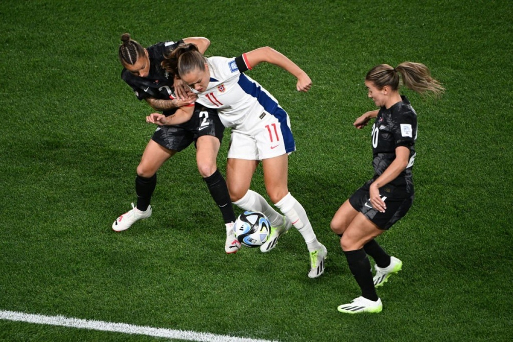 Trực tiếp ĐT nữ New Zealand 0-0 ĐT nữ Na Uy: Rực lửa khai mạc World Cup 2023 - Ảnh 1.