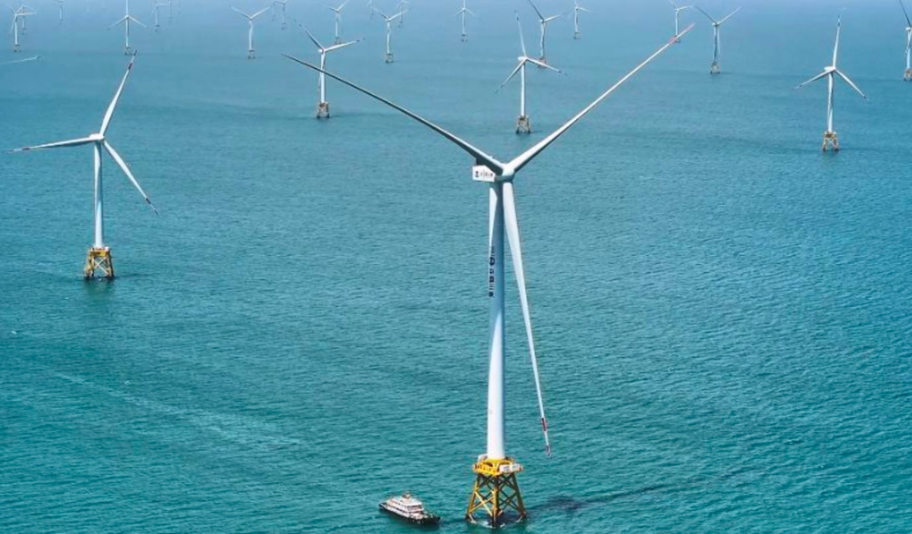Tua bin gió ngoài khơi lớn nhất thế giới chính thức được Trung Quốc kết nối vào lưới điện: Cao 146 m, mỗi vòng quay quét 50.000 m2, đủ cung cấp điện cho 36.000 hộ trong 1 năm - Ảnh 3.