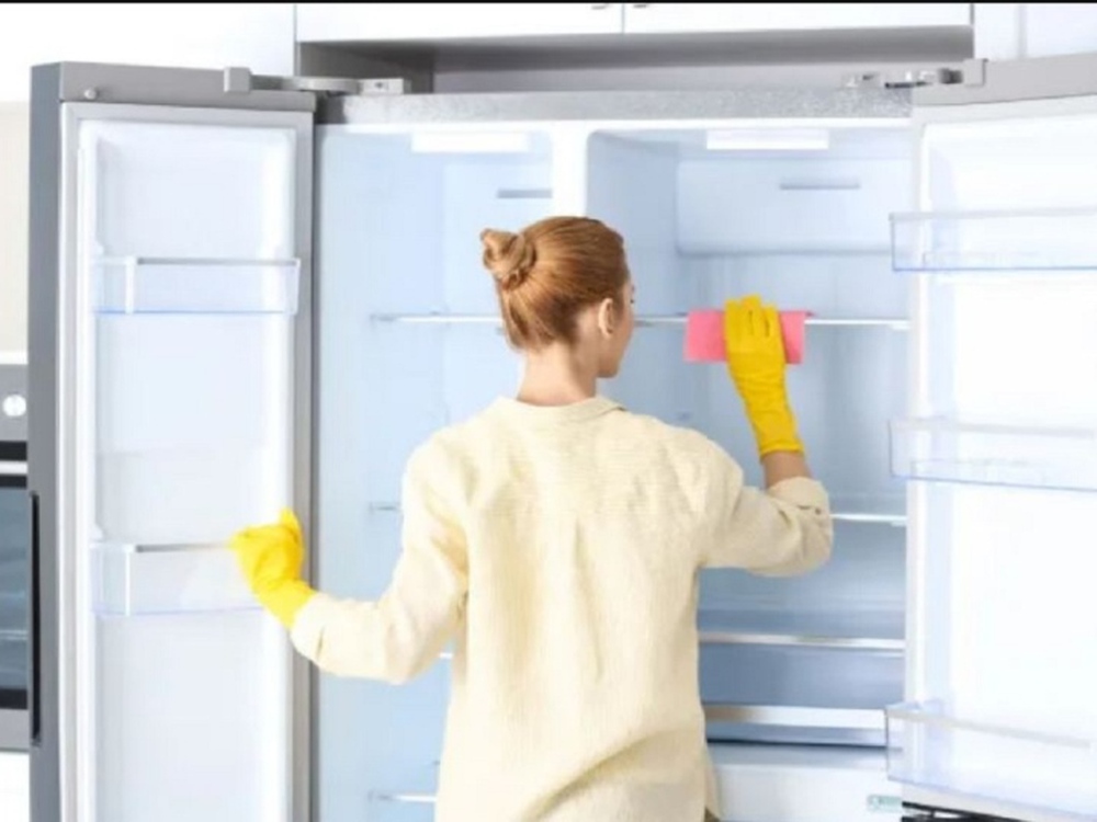 Mẹo vệ sinh tủ lạnh hiệu quả tại nhà ai cũng nên biết - Ảnh 1.