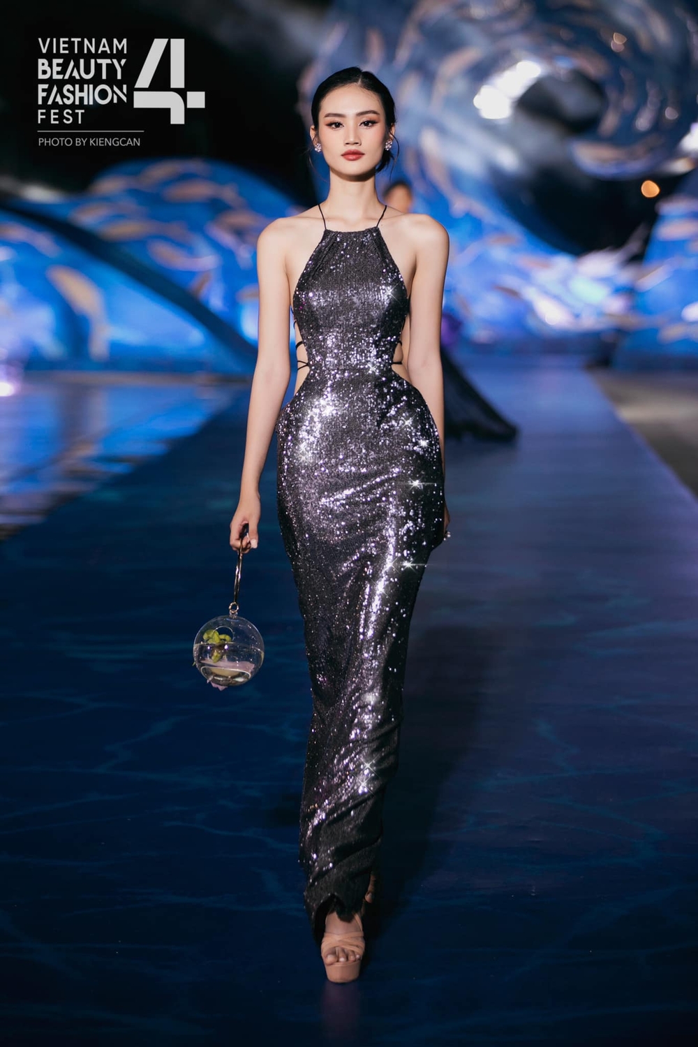 Huỳnh Trần Ý Nhi - Tân Miss World Vietnam 2023: Tính hướng nội nhưng ứng xử cực ấn tượng - Ảnh 5.