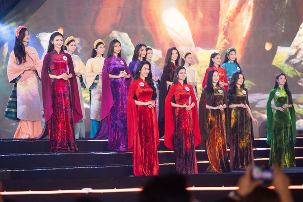 Huỳnh Trần Ý Nhi đăng quang Miss World Vietnam 2023 - Ảnh 9.