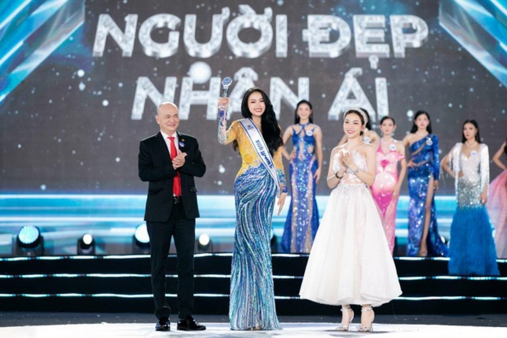 Người đẹp Huỳnh Trần Ý Nhi đăng quang Hoa hậu Thế giới Việt Nam 2023 - Ảnh 3. Người đẹp Huỳnh Trần Ý Nhi đăng quang Hoa hậu Thế giới Việt Nam 2023 - Ảnh 3.