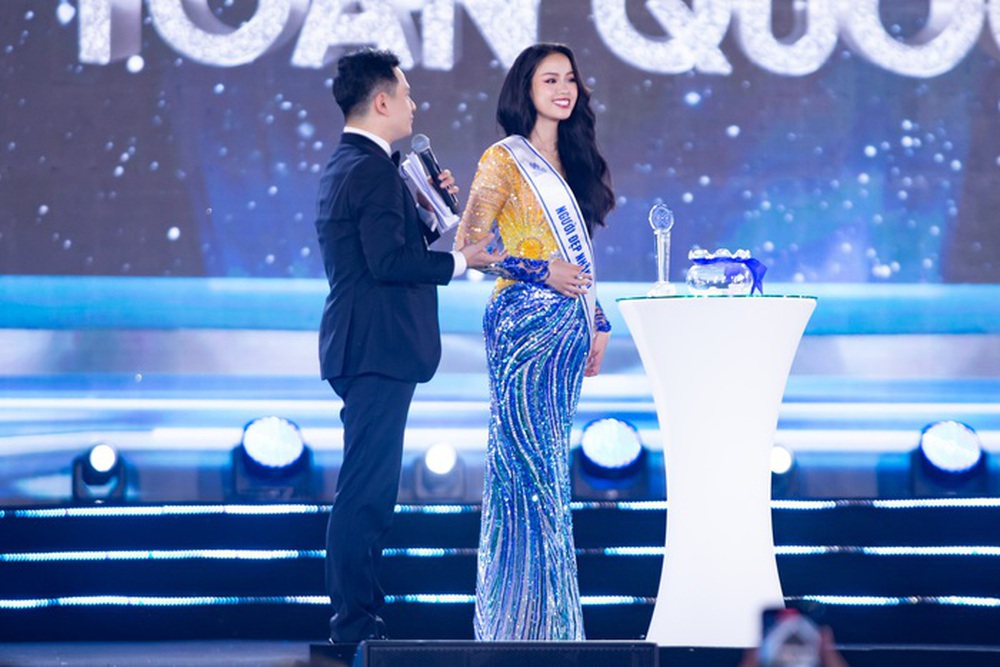 Chung kết Miss World Vietnam 2023: Top 5 người đẹp nổi bật nhất thi ứng xử - Ảnh 1.