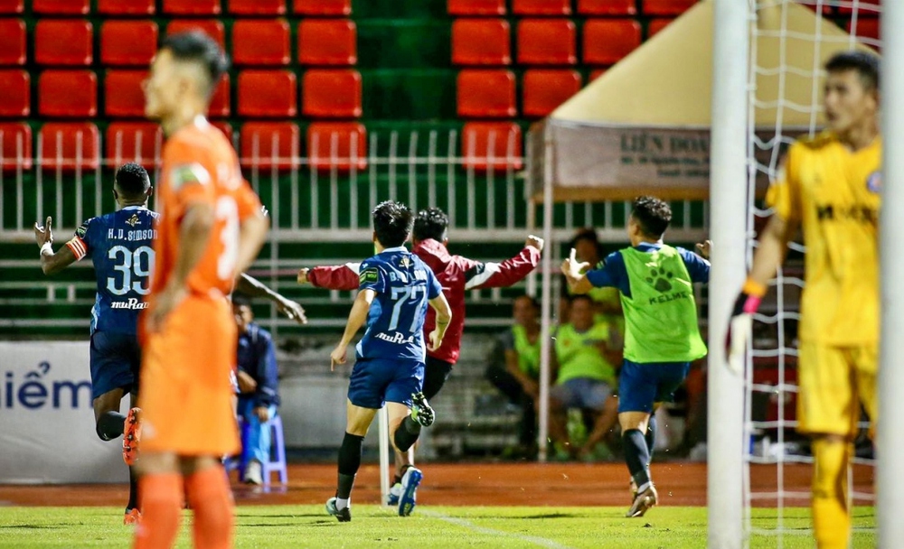Kết quả V-League 2023 hôm nay 23/7: CLB TP.HCM thắng kịch tính Đà Nẵng - Ảnh 2.