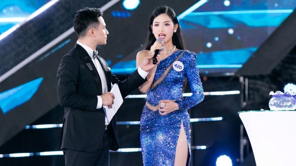Màn ứng xử giúp Huỳnh Trần Ý Nhi trở thành Hoa hậu Thế giới Việt Nam 2023 - Ảnh 4.