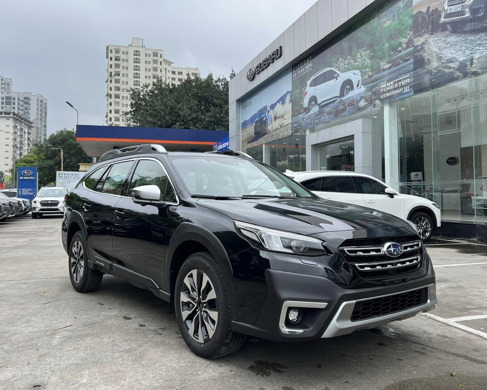 Subaru Outback giảm giá kỷ lục còn hơn 1,7 tỷ: Xe nhập Nhật ngày càng tiệm cận giá Sorento lắp ráp - Ảnh 2.