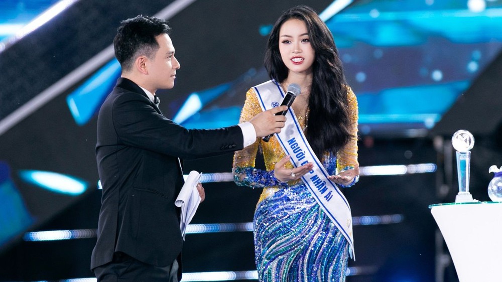 Màn ứng xử giúp Huỳnh Trần Ý Nhi trở thành Hoa hậu Thế giới Việt Nam 2023 - Ảnh 2.