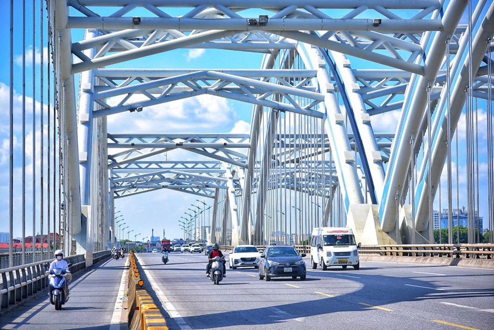 Ngắm cây cầu vòm thép vượt sông rộng nhất Việt Nam sau gần 10 năm khai thác - Ảnh 3.