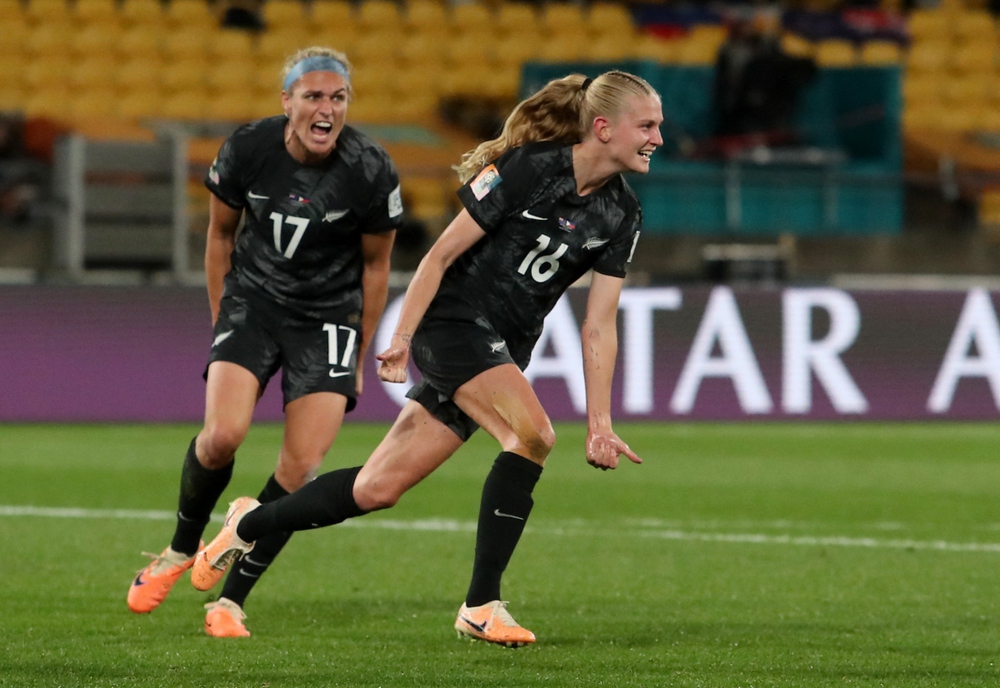 TRỰC TIẾP ĐT nữ New Zealand 0-1 ĐT nữ Philippines: VAR từ chối bàn thắng - Ảnh 1.