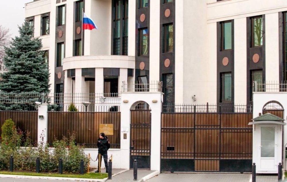 Moldova trục xuất 45 nhân viên ngoại giao của Nga - Ảnh 1.