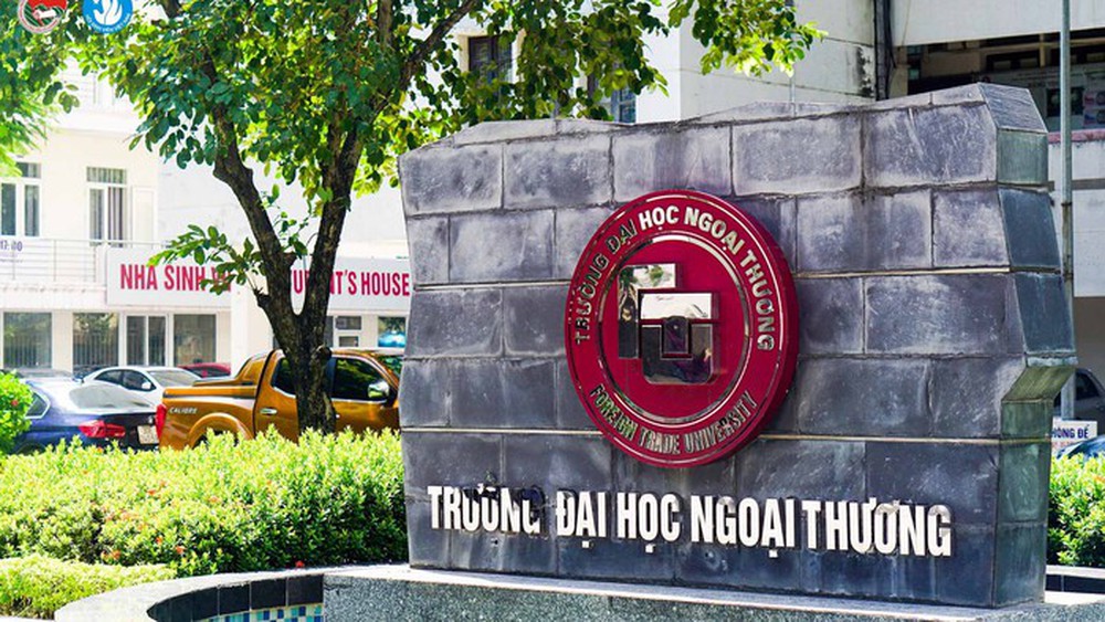 Những ngành học từng bị các TikToker cho là vô dụng có điểm sàn ra sao? - Ảnh 1.