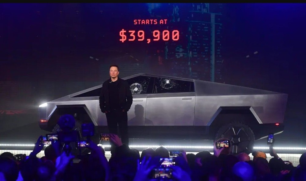 ‘Elon Musk, xe của tôi đâu?’: Hàng triệu khách hàng đặt cọc ô tô Tesla chờ 4 năm mòn mỏi nhưng chẳng thấy đâu - Ảnh 2.
